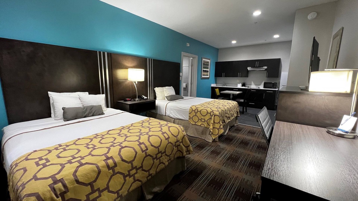 Bryan Hotel | Baymont by Wyndham Bryan College Station