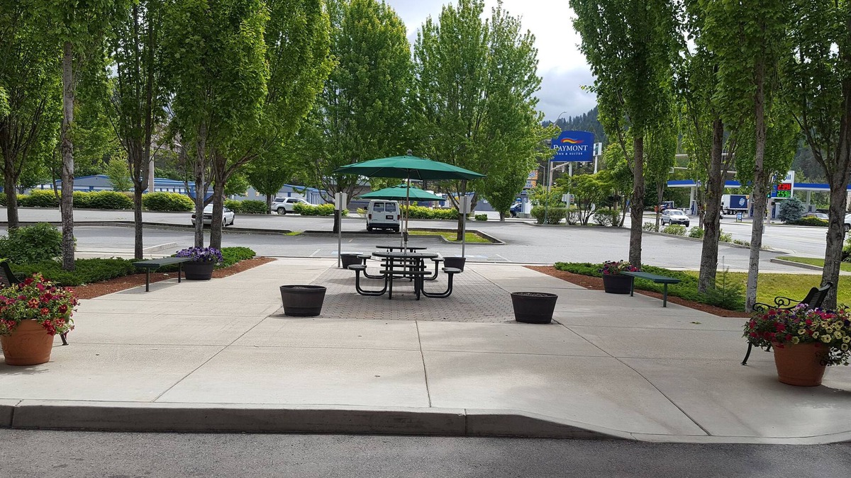 Coeur d'Alene Hotel | Baymont by Wyndham Coeur D Alene