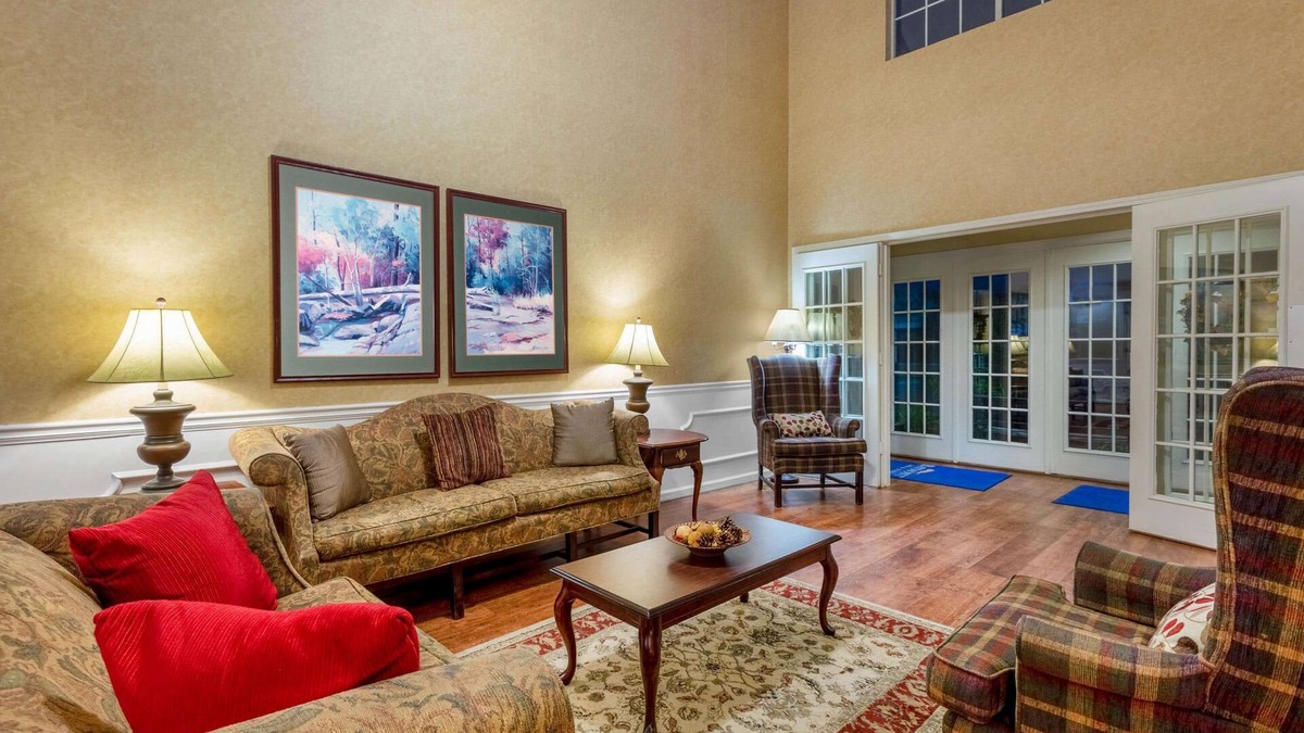 Easley Hotel | Baymont by Wyndham Easley/Greenville
