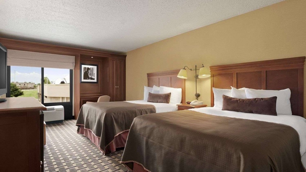 Lewisville Hotel | Baymont by Wyndham Lewisville