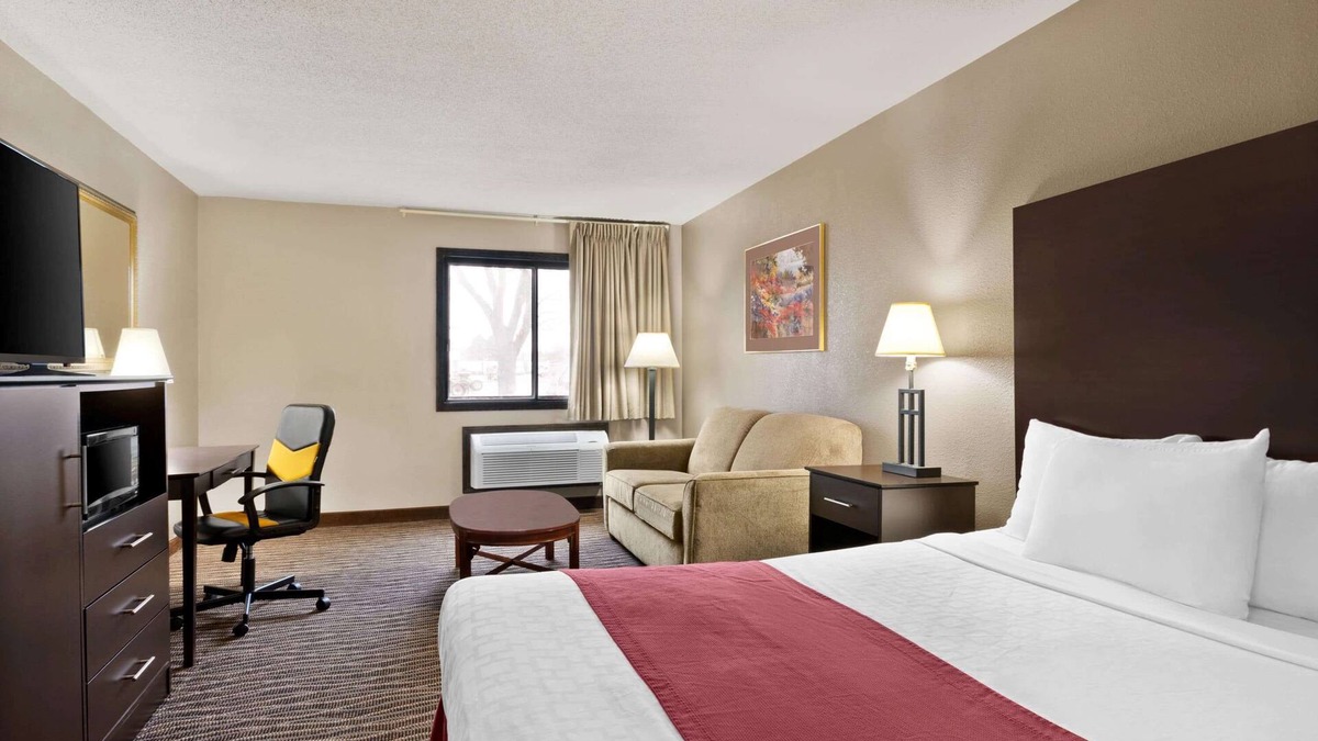 Sioux Falls Hotel | Baymont by Wyndham Sioux Falls West (67058) Sioux/Near Airport