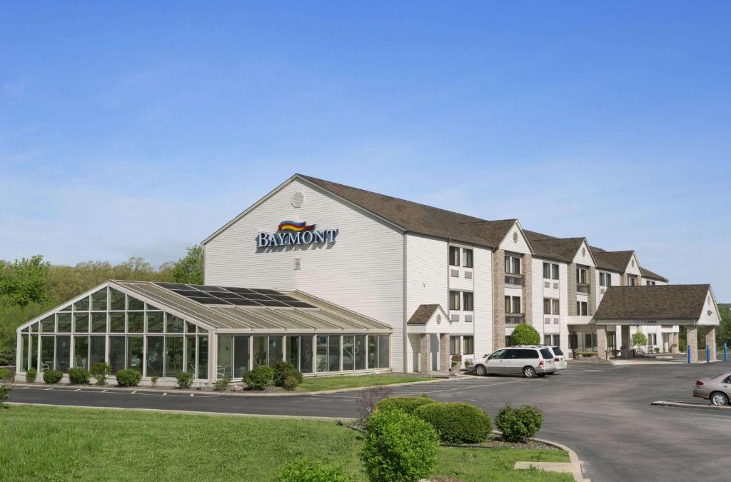 Sullivan Hotel | Baymont by Wyndham Sullivan