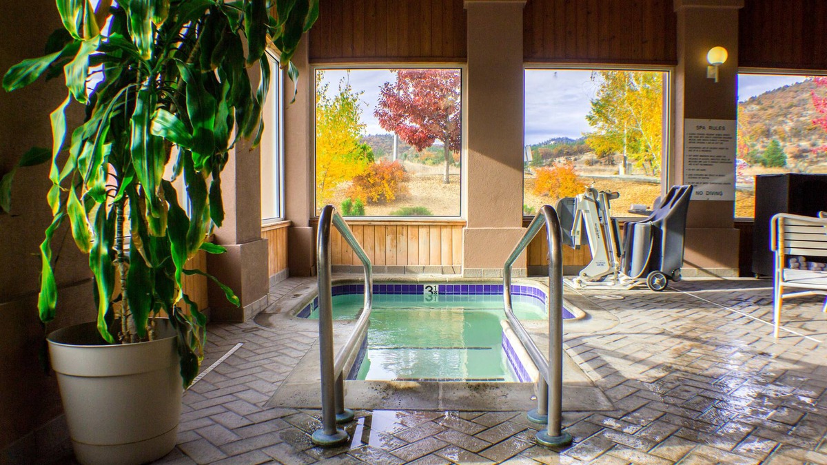 Yreka Hotel | Baymont by Wyndham Yreka