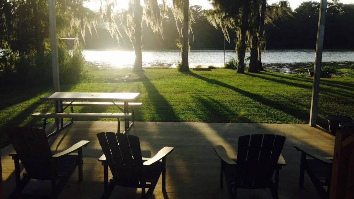 Pierre Part House | Bayou Belle Inn in Pierre Part, La sits on Belle River water frontage.