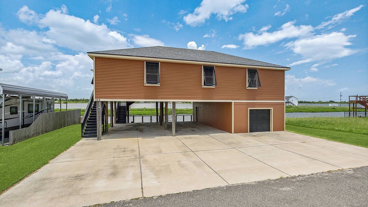 Des Allemands House | Bayou View on Lake Des Allemands