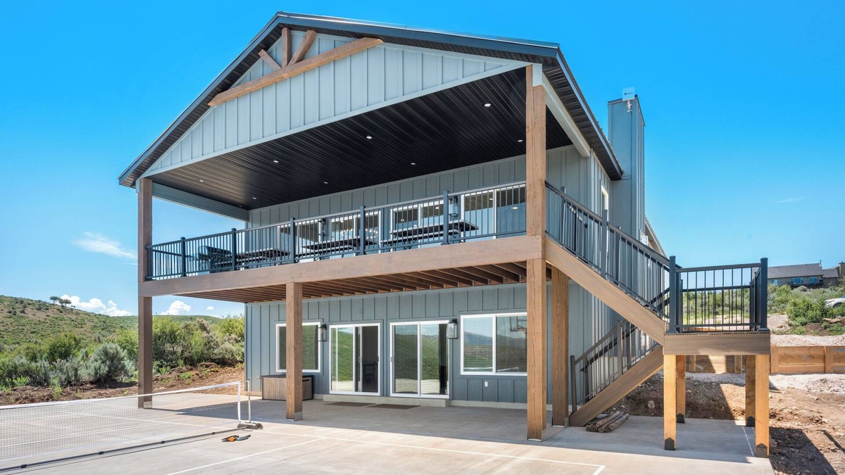 Sweetwater House | BayView Lake House | Gaga Ball Pit | Pickleball | Basketball