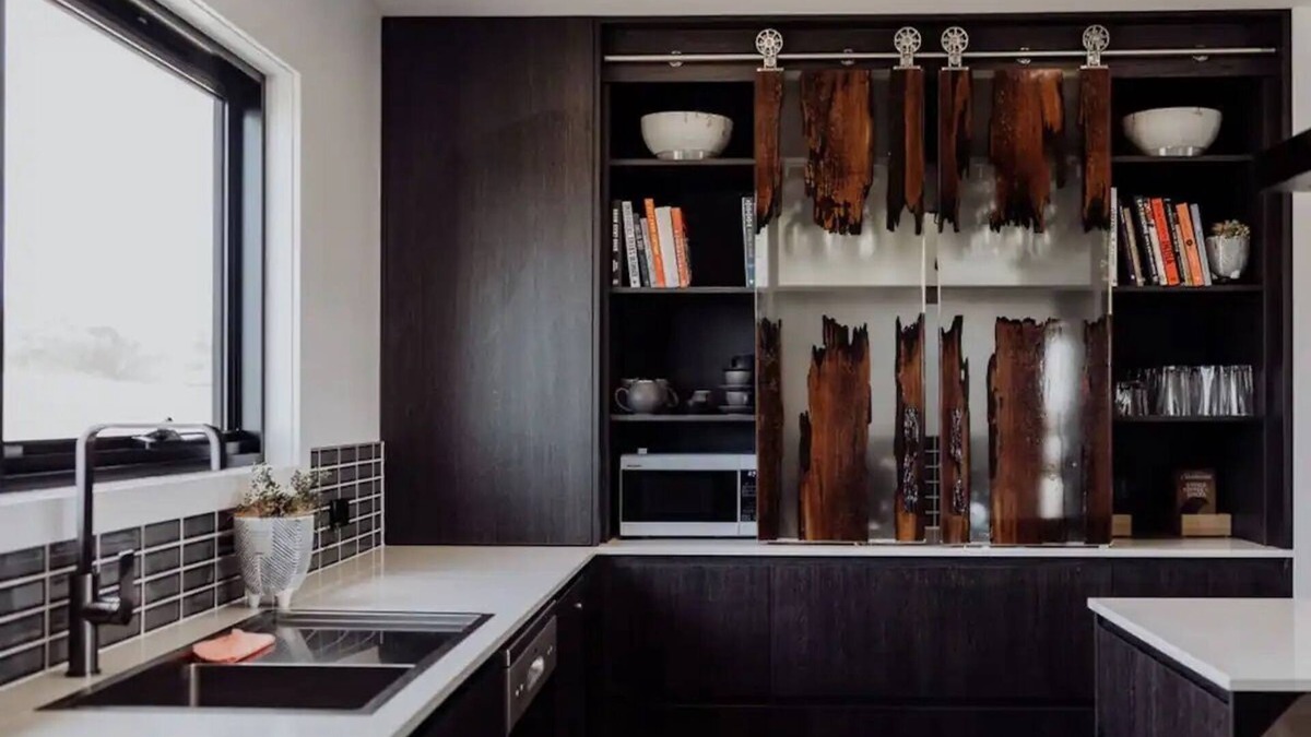 St Helens Apartment | Bayview Lodge - Views Views Views!