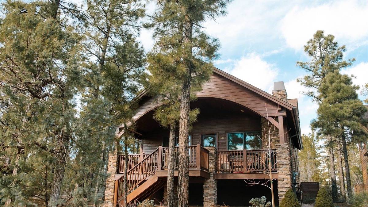 Torreon Cabin | BBQ Deck | Fireplace Loft | Golf Access | A/C
