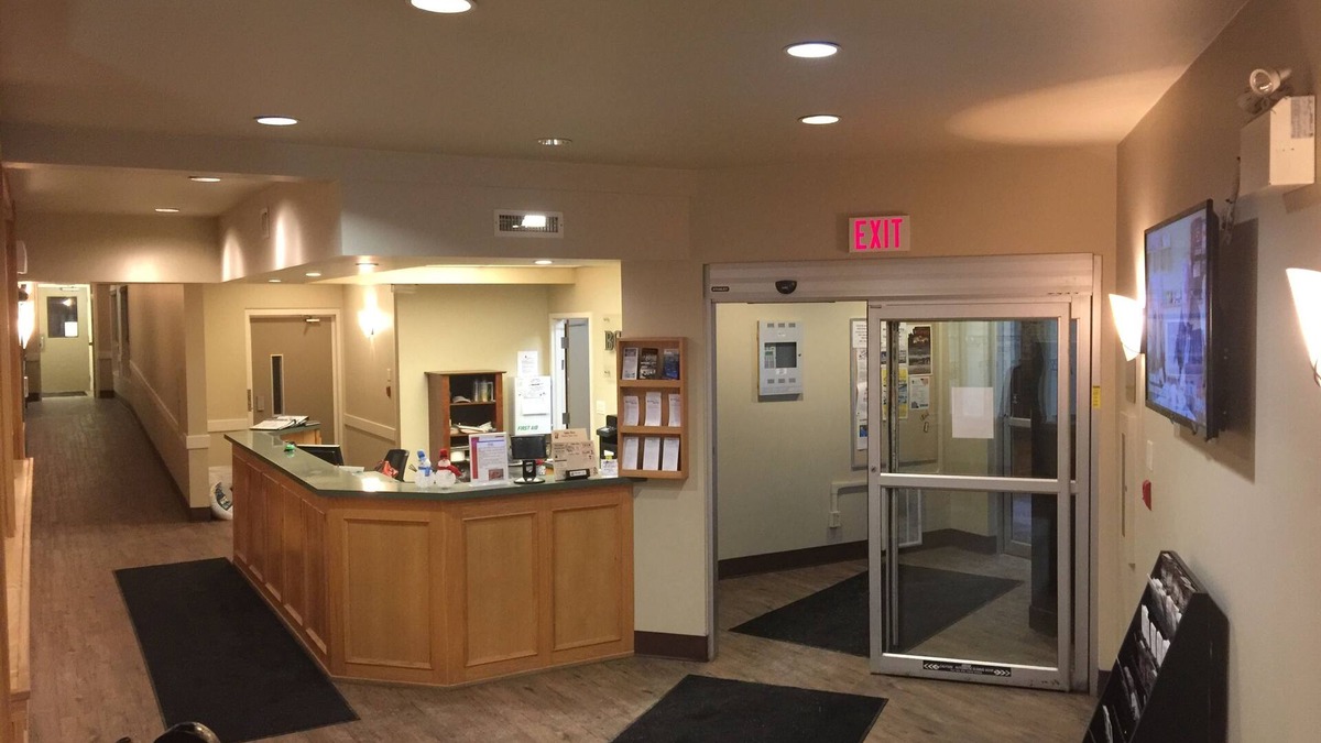 Peace River Hotel | BCMInns Peace River