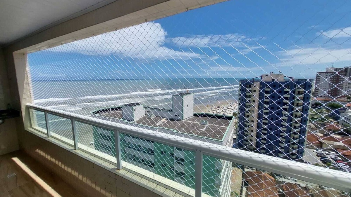 Real Apartment | Beachfront apartment with gourmet balcony