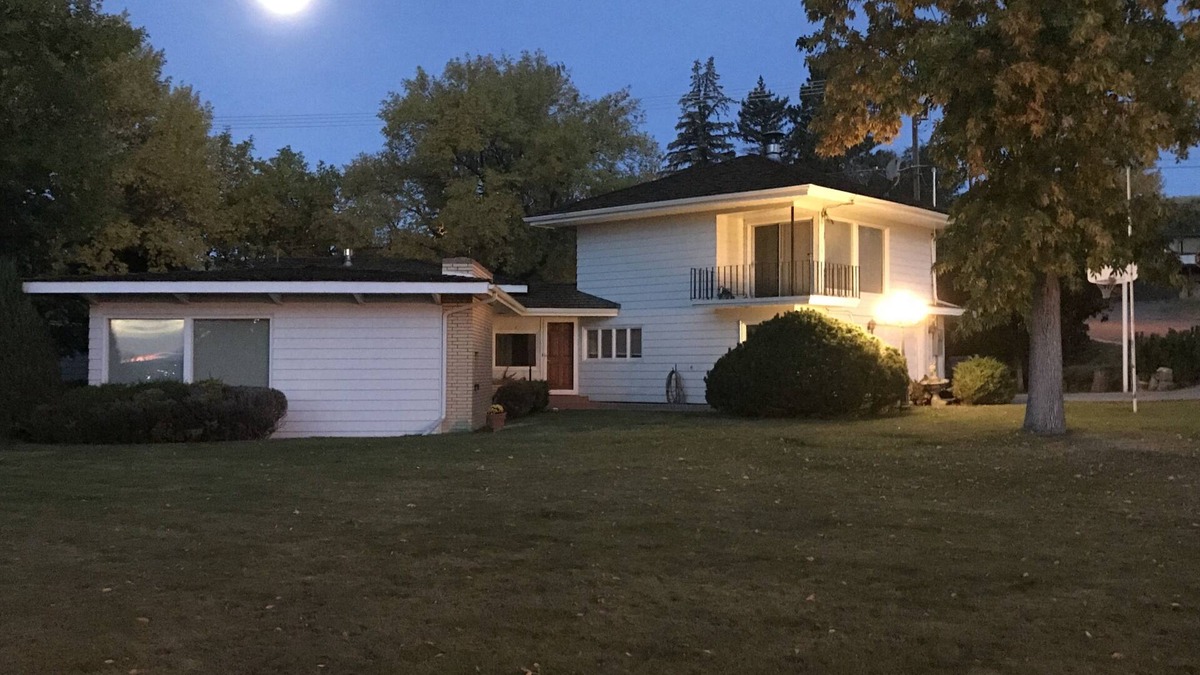 Great Falls House | Be Our Guest at this Premier Property in Riverview