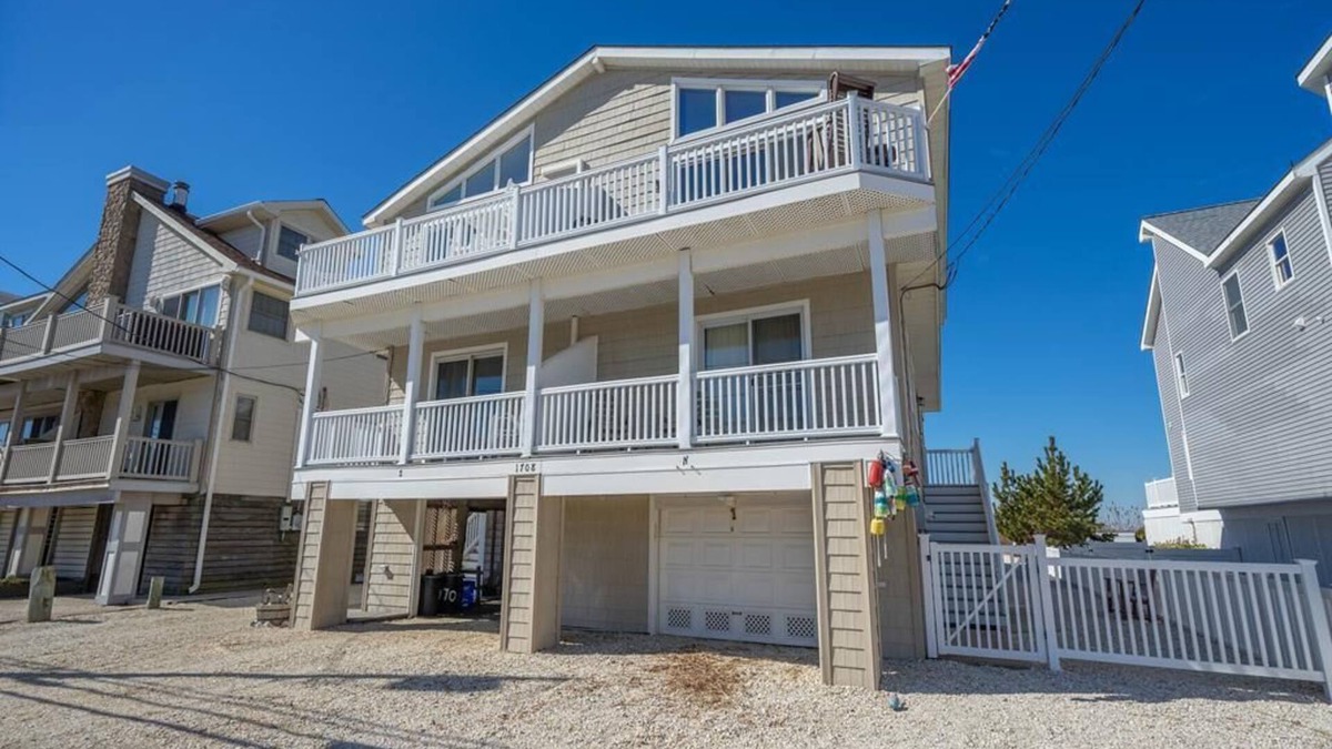 Dennisville House | Beach AND Bay Views- Located in the quiet north end of Sea Isle, directly across the street to beach