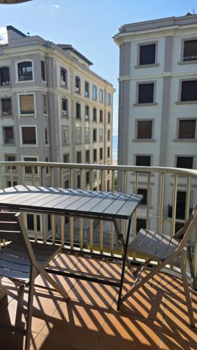 Gros Apartment | Beach Big Apartment With 3 Rooms Apartment Parking Included