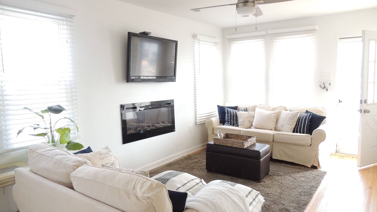 Gold Coast Condo | Beach Block One house from beach 1st floor Completely Renovated