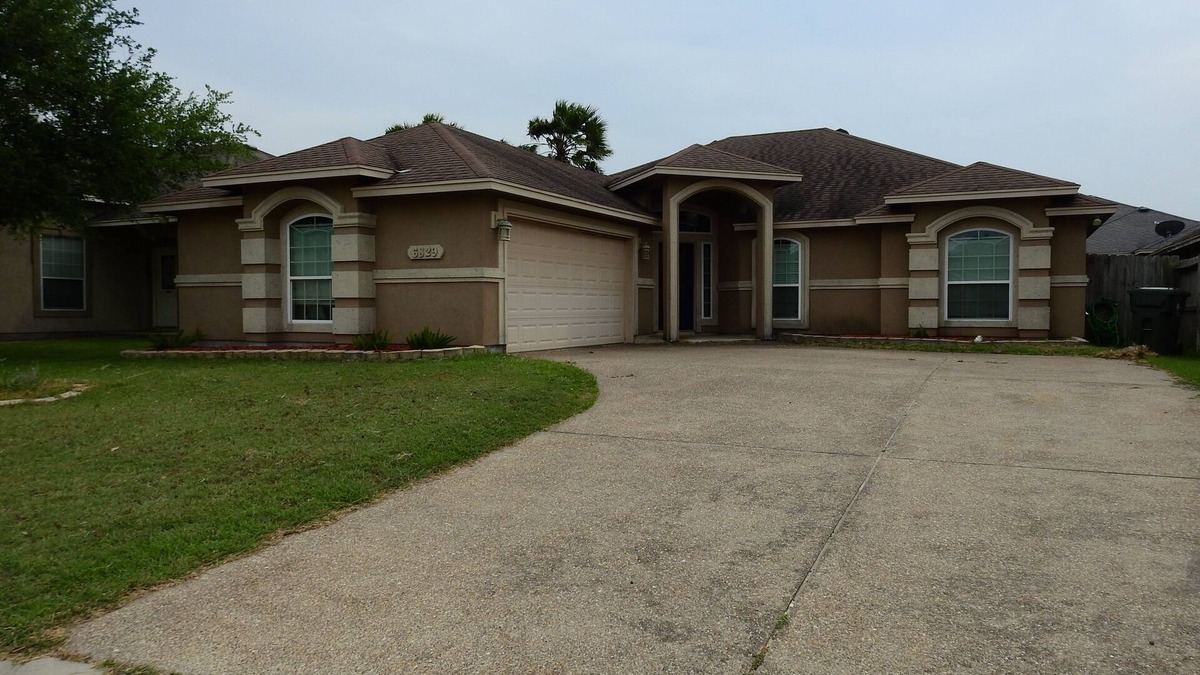 South Side House | Beach Break 4-bedroom house in fabulous Corpus Christi with Remote office