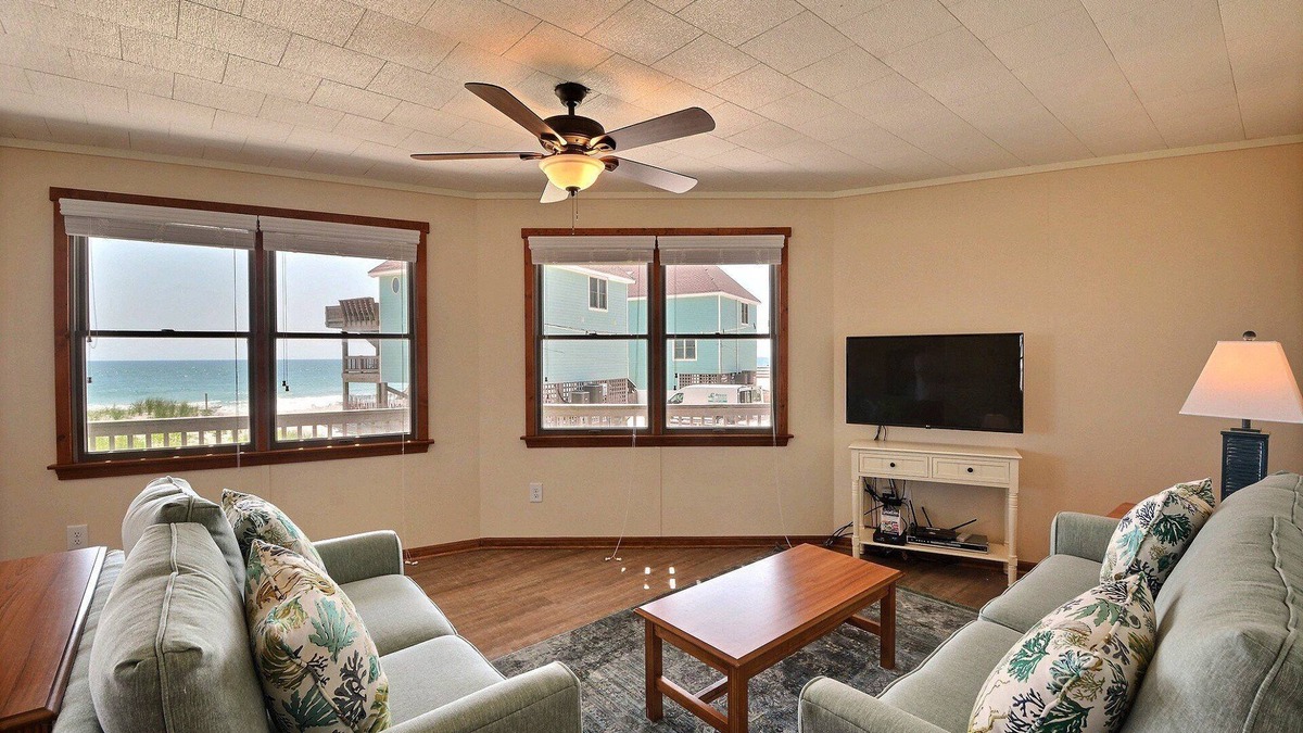 Buxton Cottage | Beach Break Cottage- Excellent Ocean Views- Steps to Beach- Community Pool