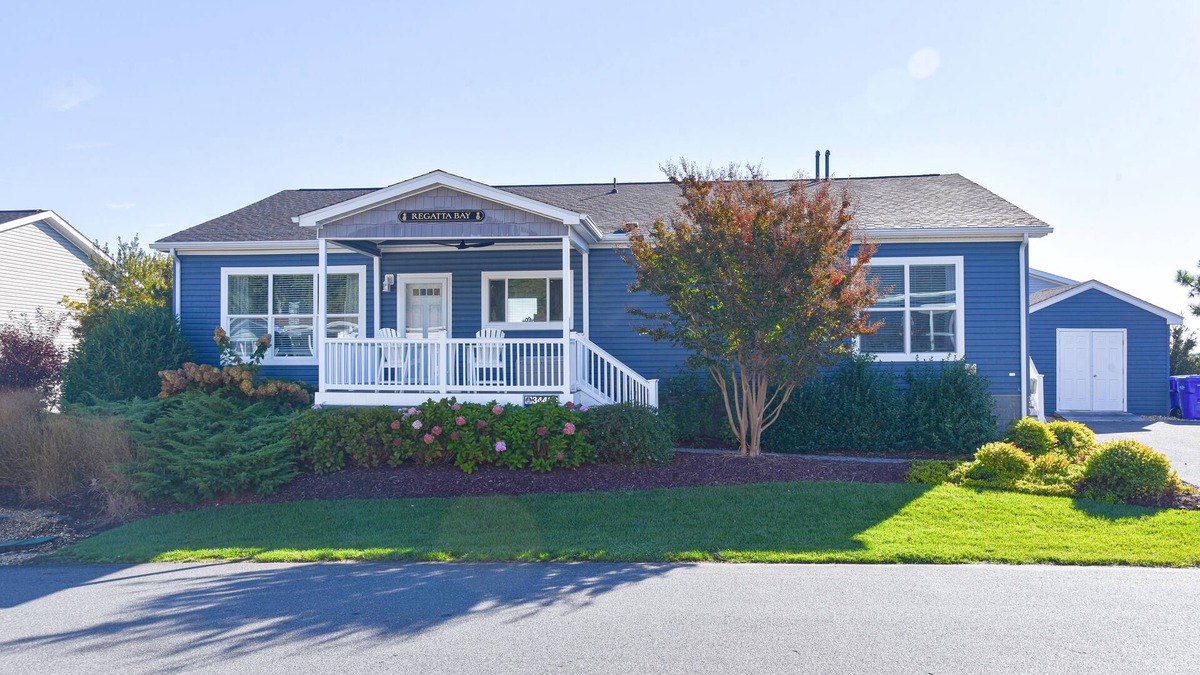 Long Neck House | Beach comfort-lovely home, beach, pools, pet friendly!