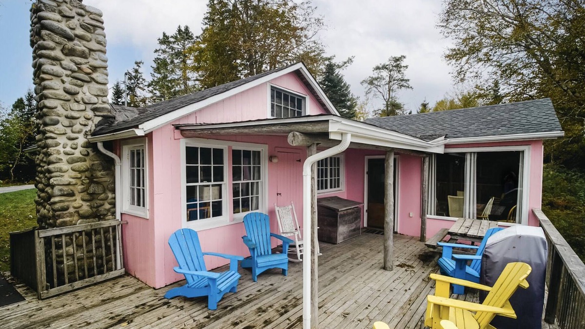 Hubbards Cabin | Beach Cottage - Chestnut - Hubbards Beach