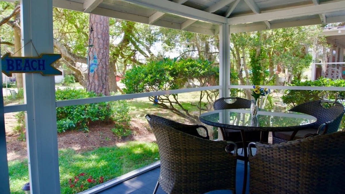 Myrtle Beach House | Beach Cottage Close To Grocery Store -Sleeps 6