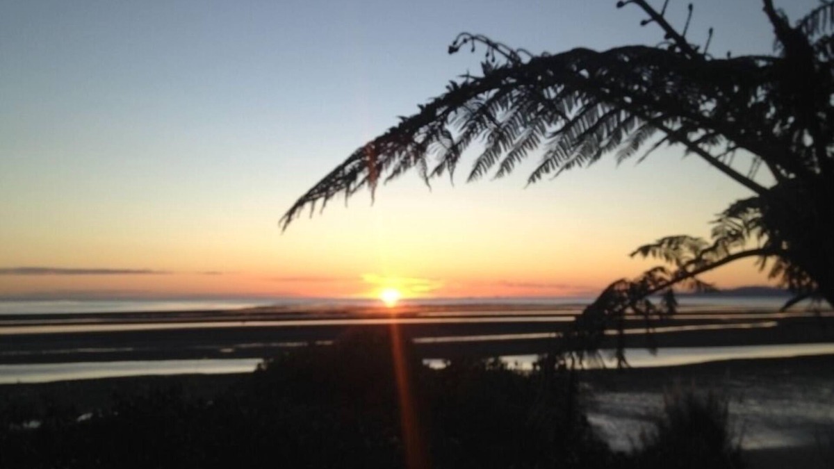 Collingwood House | Beach Cottage Collingwood