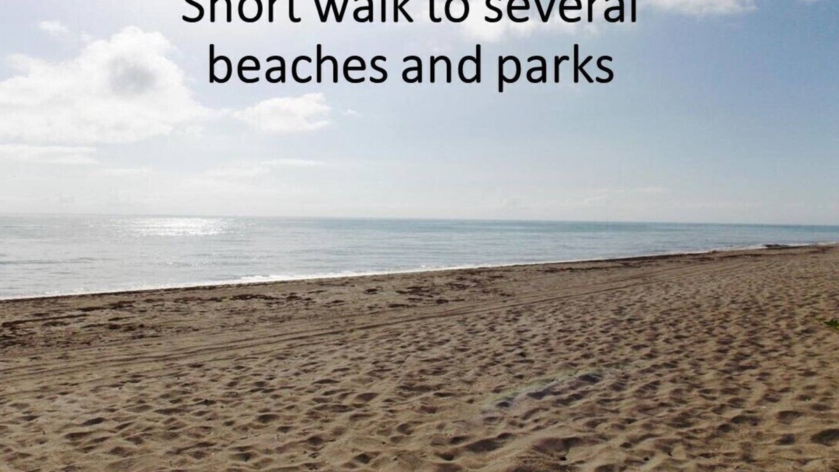 Fort Pierce House | 🏖️ Beach Cottage, Steps to Beach. Updated and Great Deal for Money.