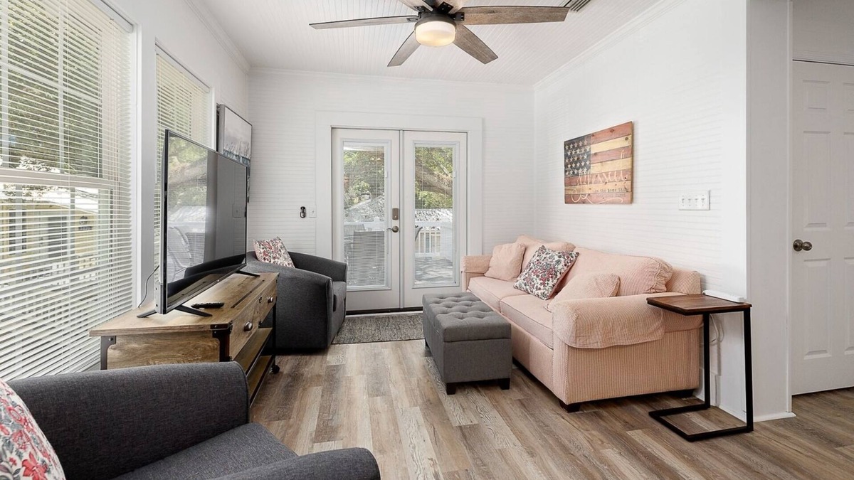 Saint Simons Island Cottage | Beach Cottage with large deck-One short block to beach-Walk to shops and dining!