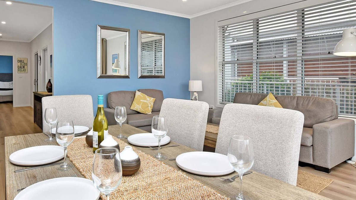 Caves Beach Villa | Beach Daze at Caves Beach Villas