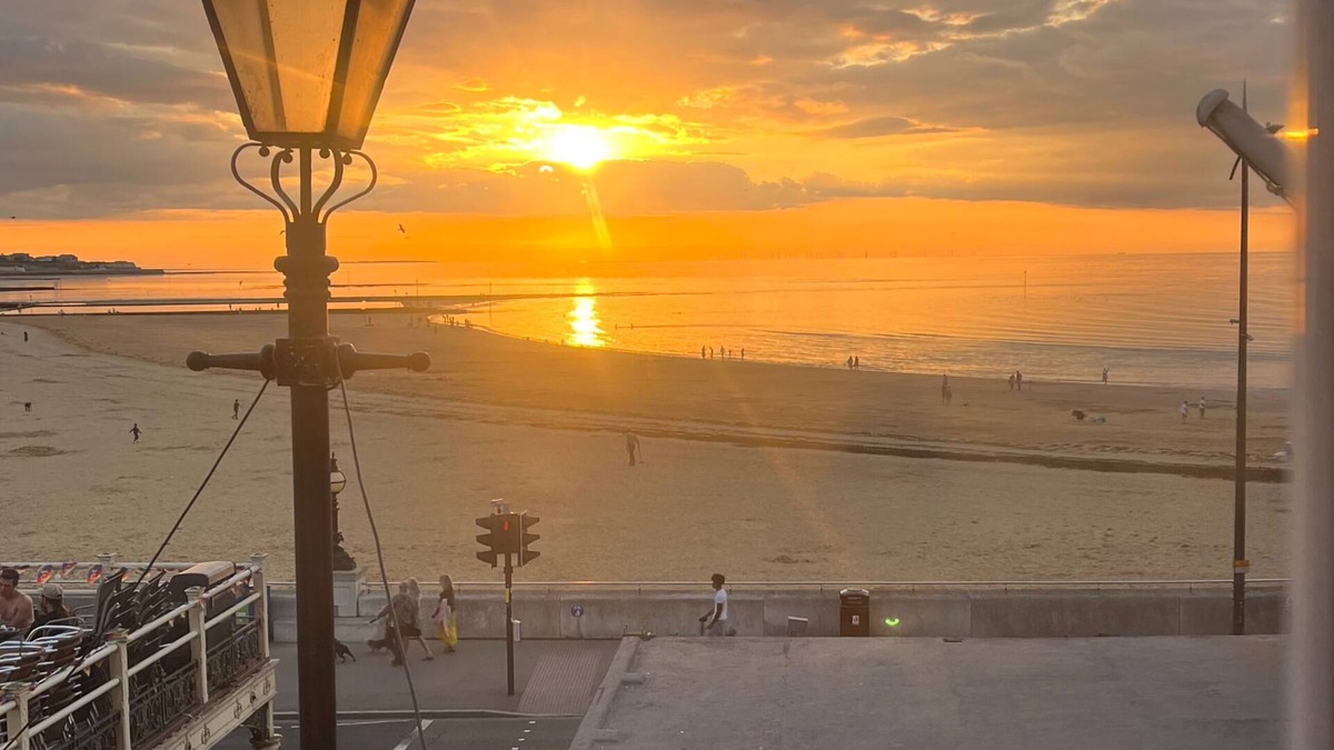 Margate Apartment | Beach & Dreamland Nearby -pet Friendly & Garden