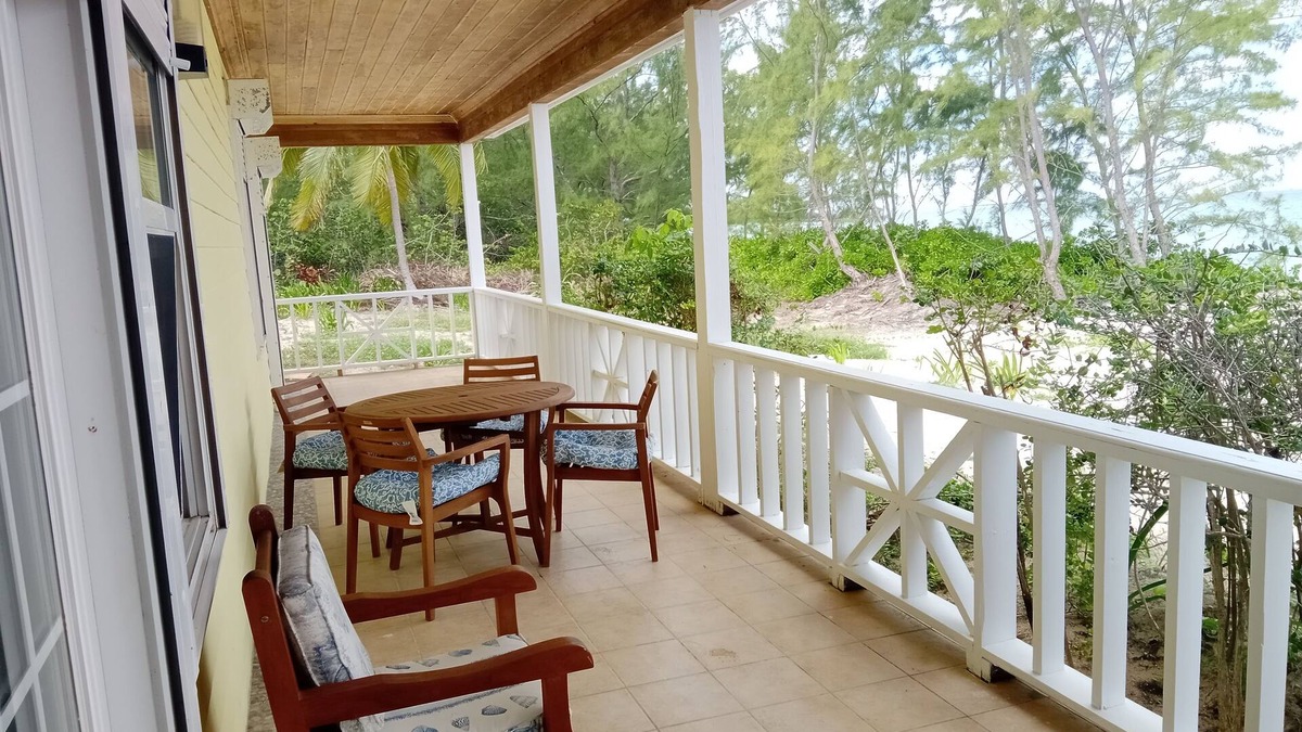Rokers Point House | Beach Front, Calypso @ Flamingo Bay Rokers Point/Harts