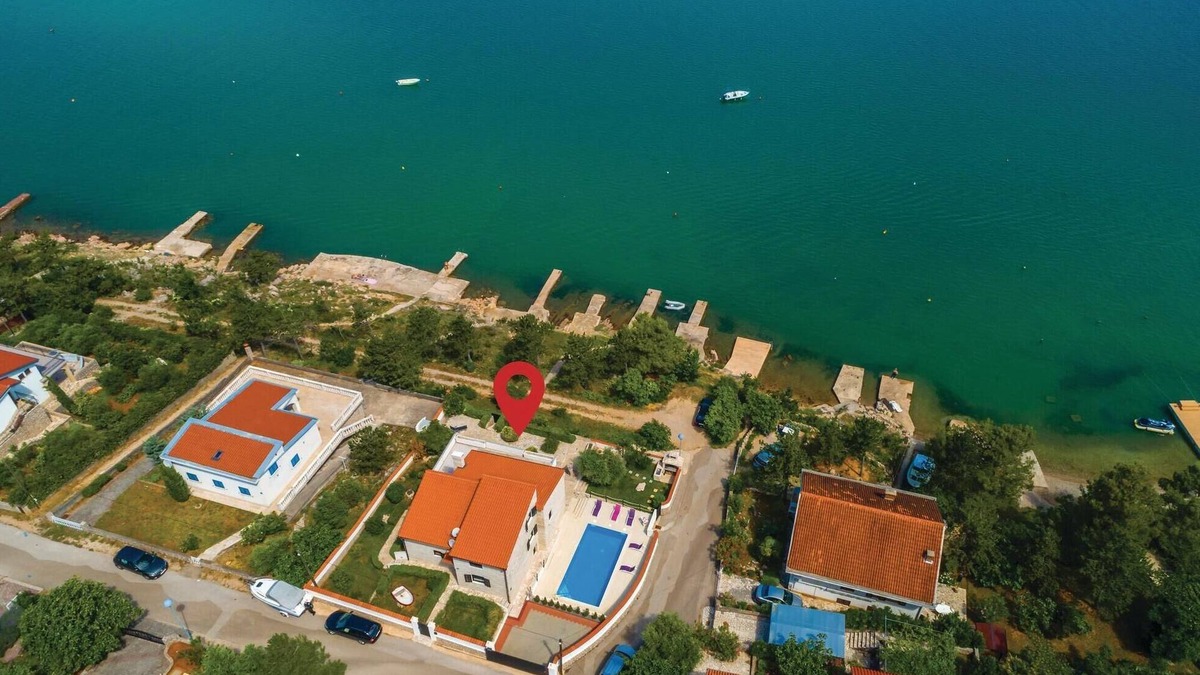 Klimno House | Beach front home in Klimno with WiFi