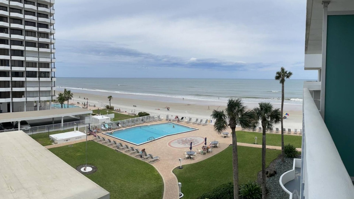 Ortona Park Condo | Beach front home away from home