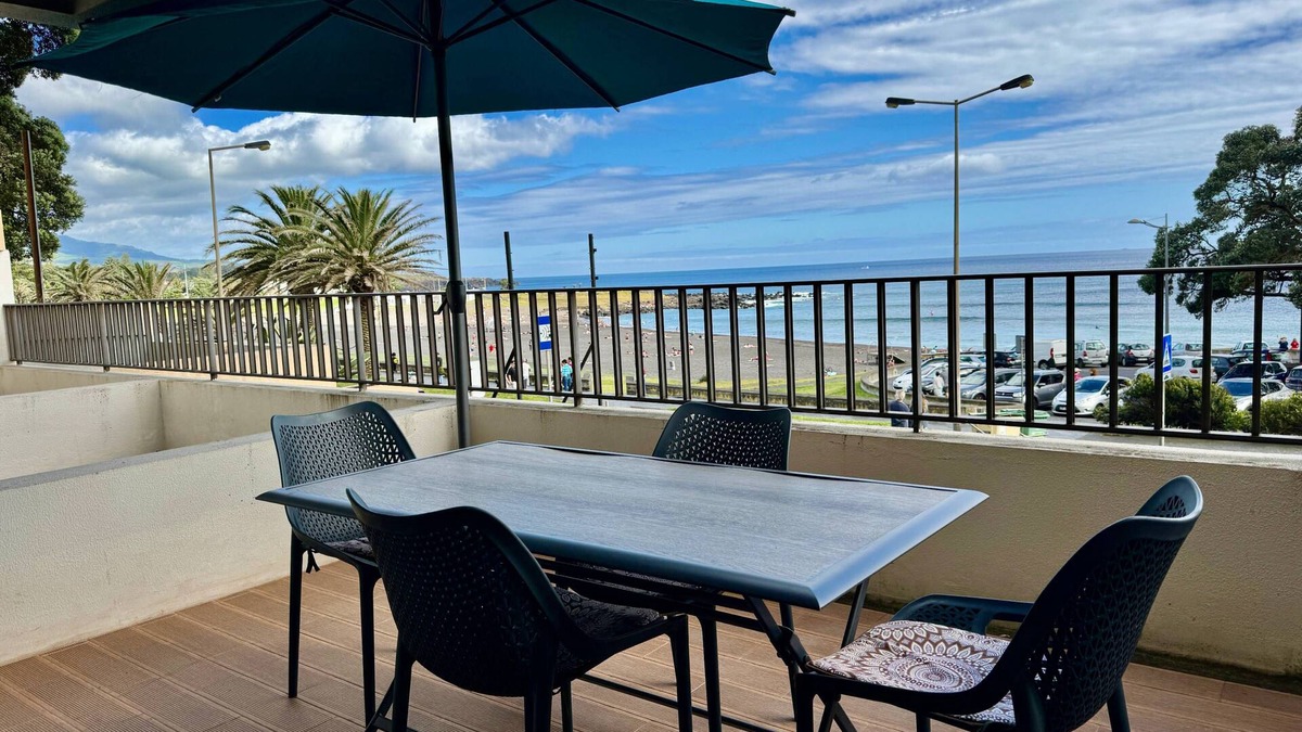 Livramento Apartment | BEACH FRONT HOUSE by Azores HomeMade