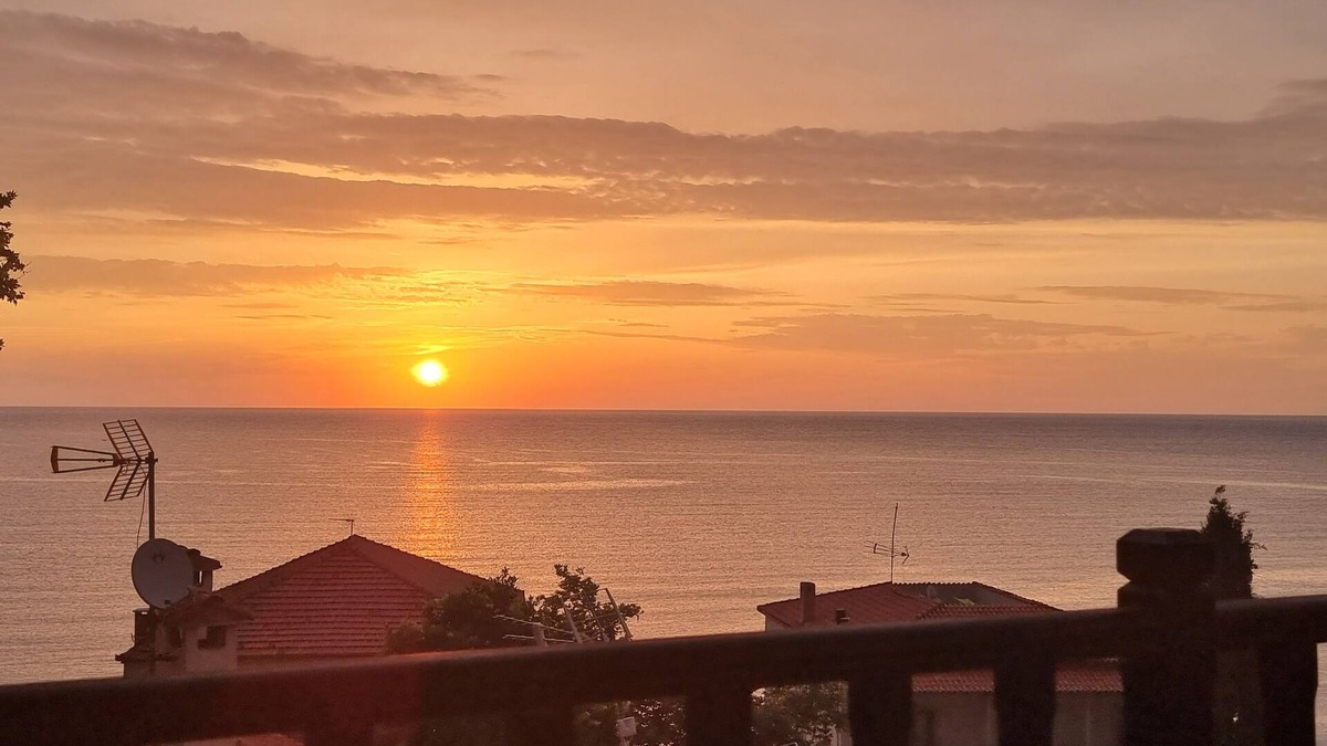 Agios Ioannis Apartment | Beach front, pool, gorgeous apartment