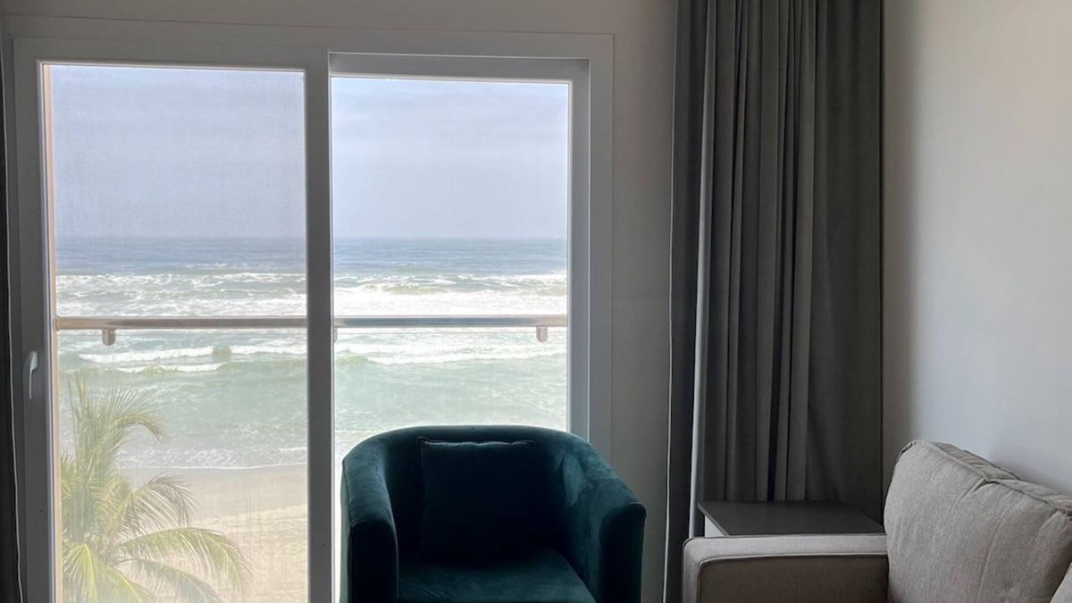 Taqah Apartment | beach front studio