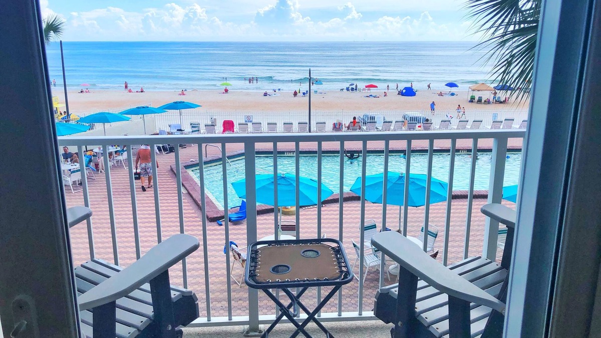 Lenox Park Condo | Beach Front Studios in Daytona Beach