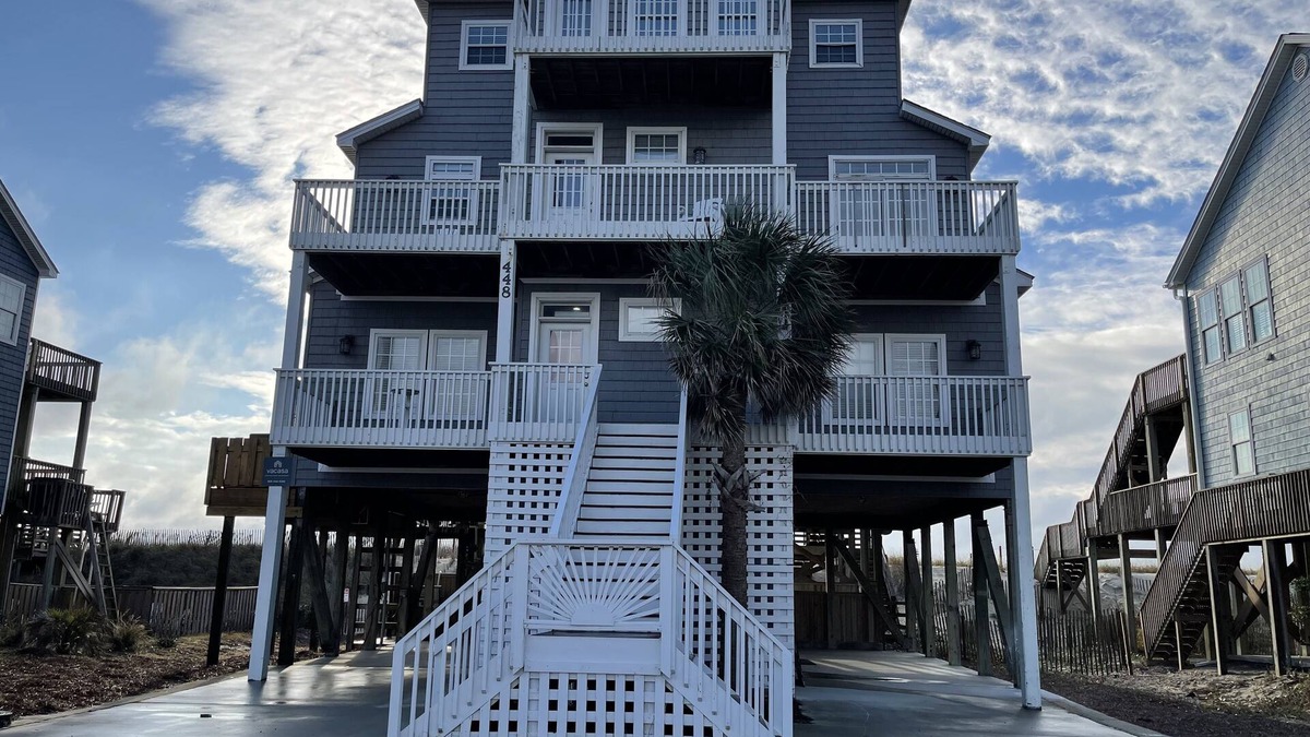 North Topsail Beach House | beach front home