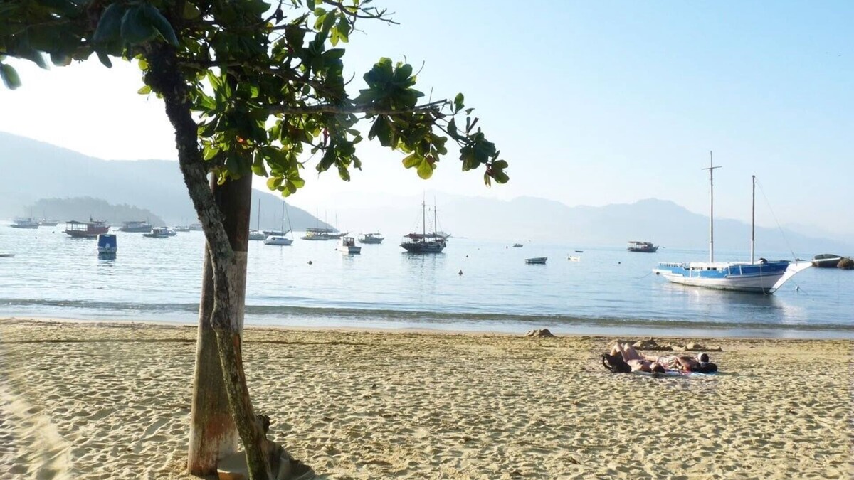 Ilha Grande House | Beach front with comfort on Ilha Grande for up to 10 persons.