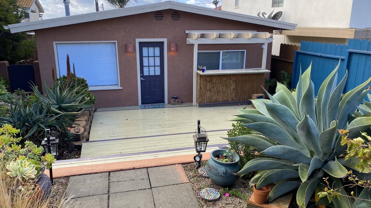 Cayucos House | Beach House, 1 block to beach, walk to town, great outdoor space