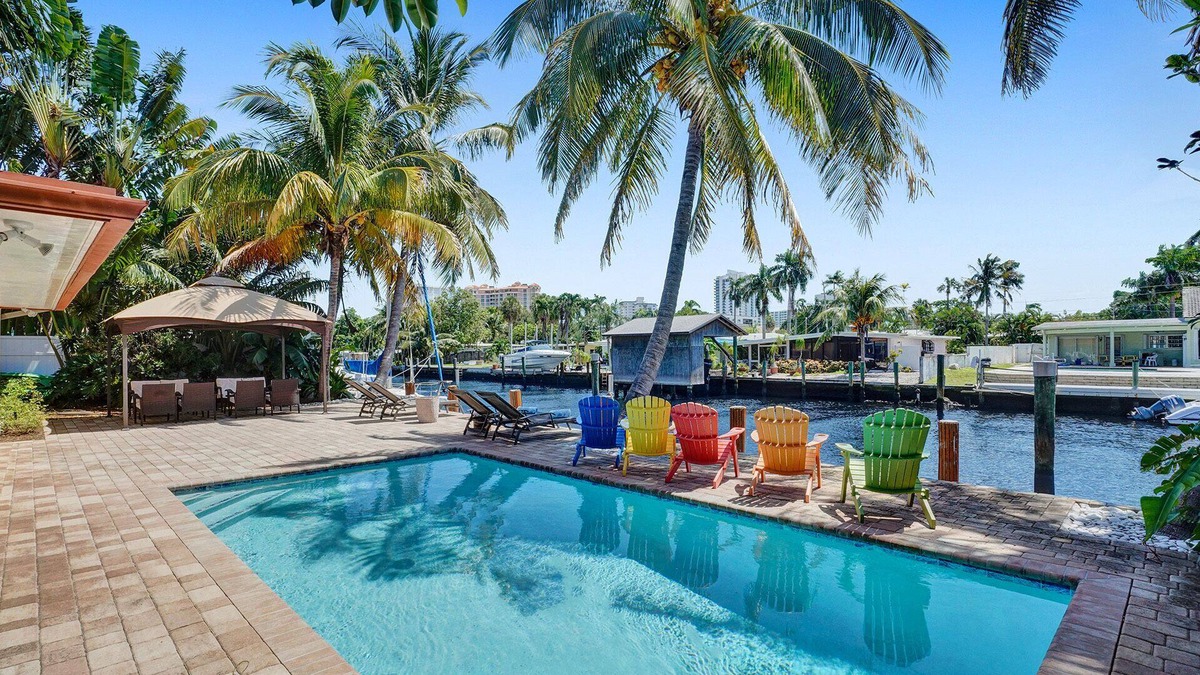 Terra Mar Island Estates House | Beach House - Heated Pool - Waterfront - Steps to the Beach