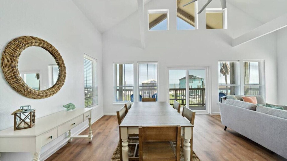 Galveston House | Beach House Just Steps from the Beach