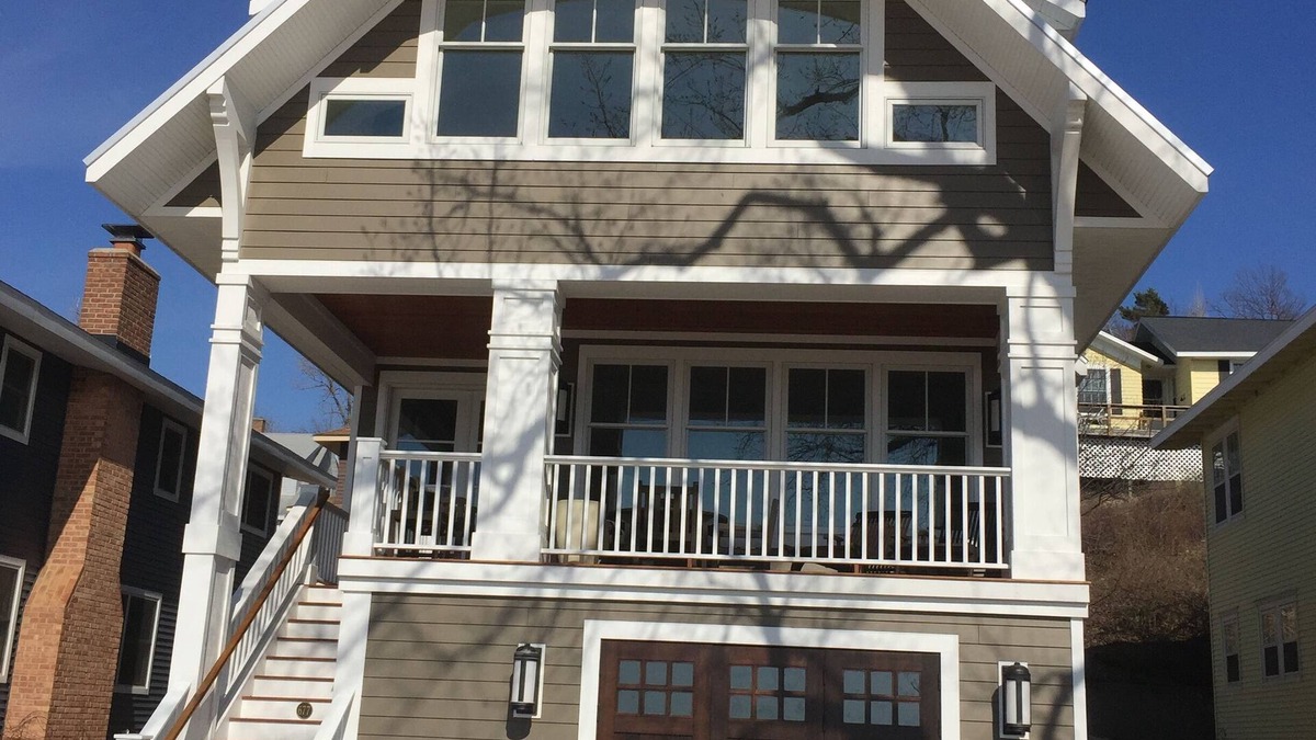Macatawa House | Beach House on Lake Michigan - Spacious Home with Sunset views