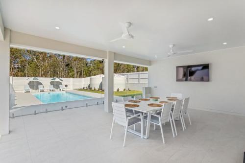 Cannon Valley House | Beach House On Milkypine