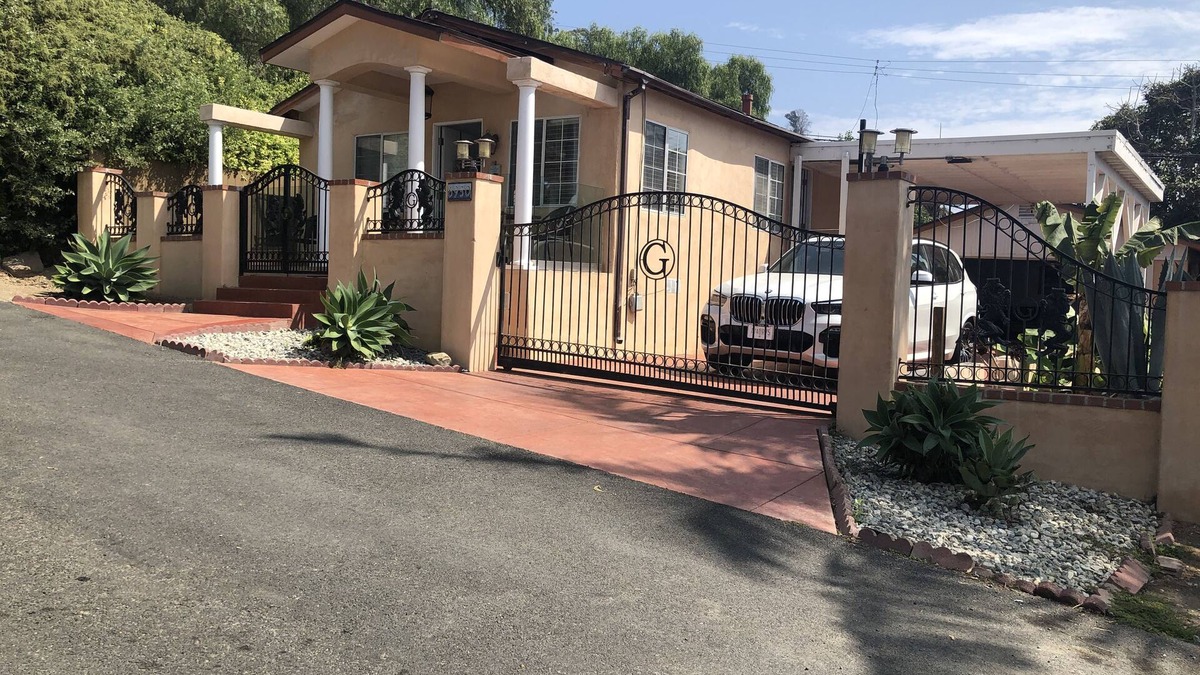 La Conchita House | Beach house on the beach!