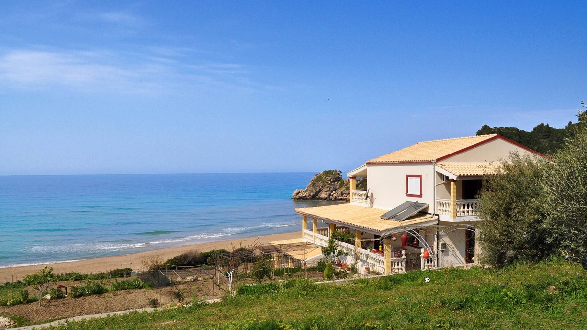 Sinarades Apartment | Beach house Tolis Pelekas Beach Corfu