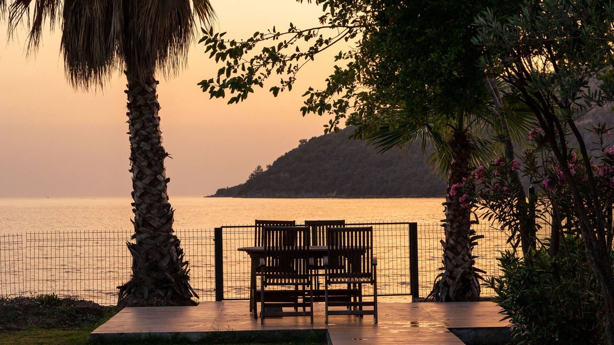 Karaca Koyu Villa | Beach House with an outdoor fire pit