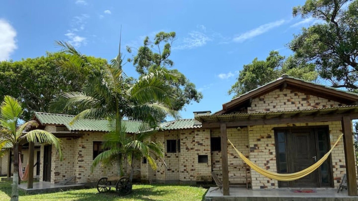 Torres Cabin | Beach Hut w/ Pool