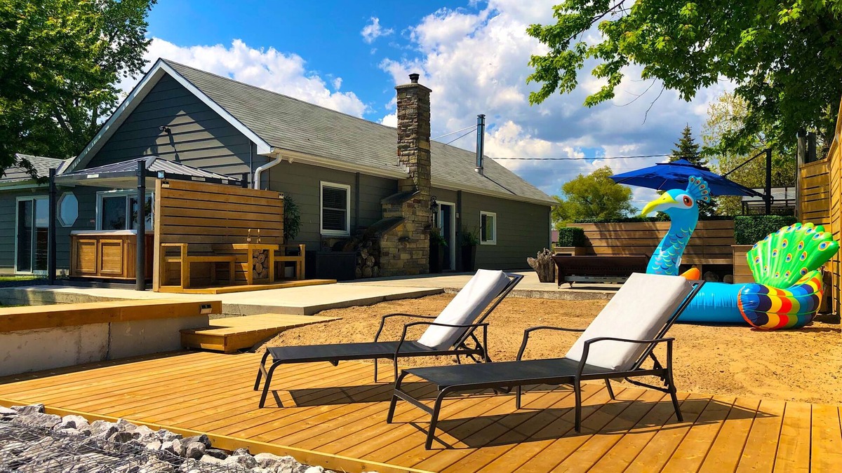 Long Point Cottage | "Beach Lodge" Cottage