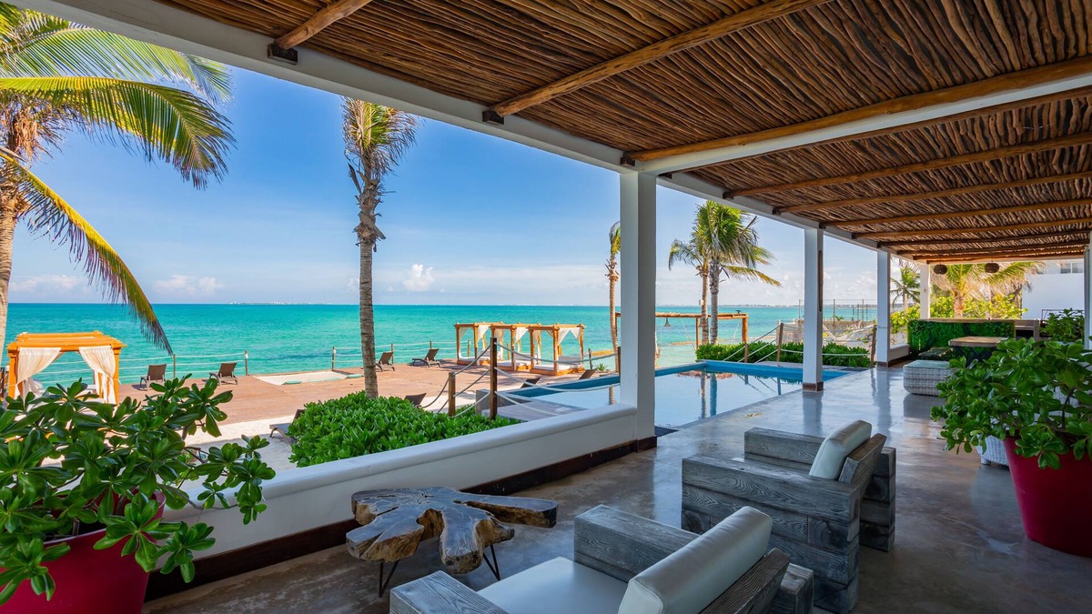 Isla Blanca Villa | Beach Front Villa, pool, mainland accessible by car.