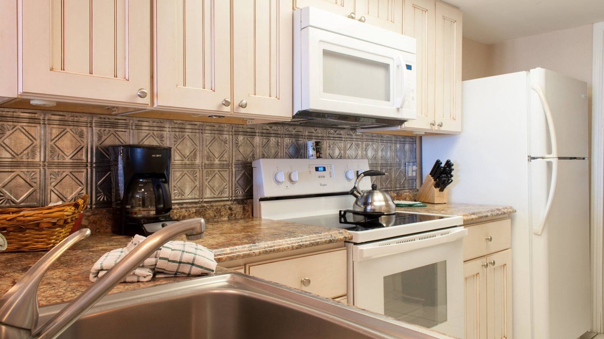 Cocoa Beach Cottage | Beach Place Guesthouses