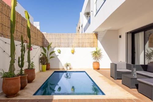 Cherrat Villa | Beach Vibe Villa - Sunny Stay